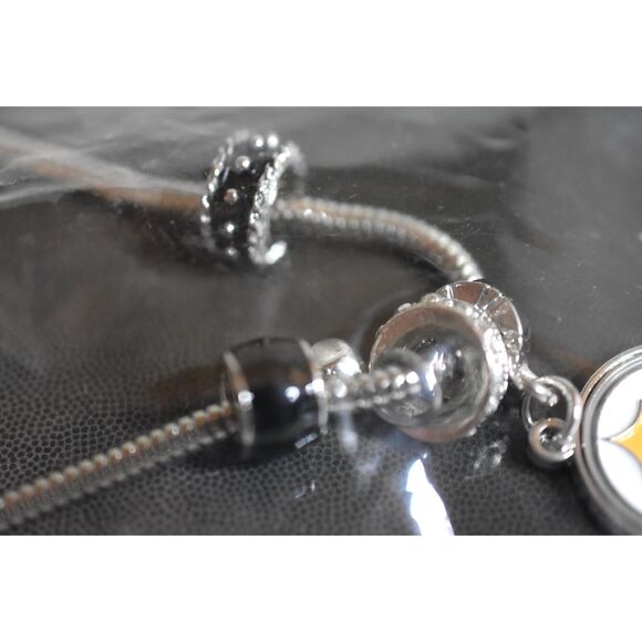 NFL New Pittsburg Steelers Snake Chain Euro Bead Logo Charm Necklace - Picture 4 of 4